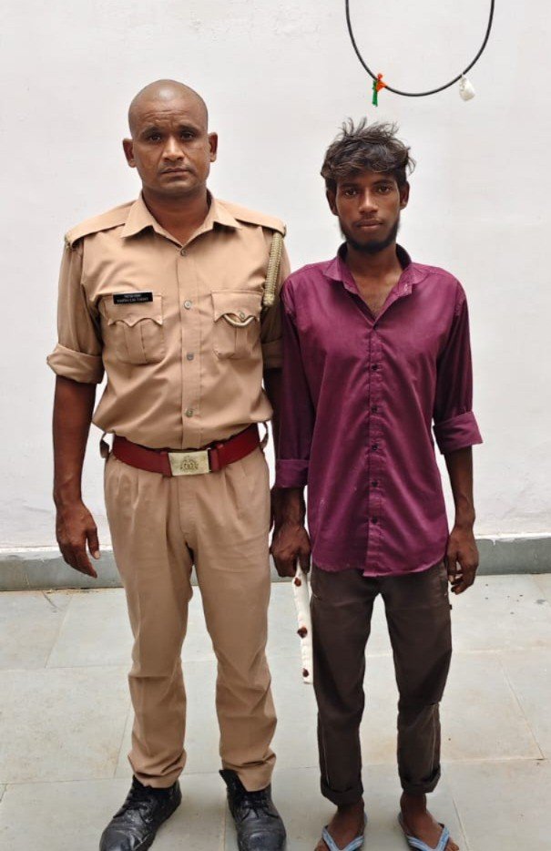 थाना अहरौरा पुलिस द्वारा अवैध चाकू के साथ एक अभियुक्त गिरफ्तार
