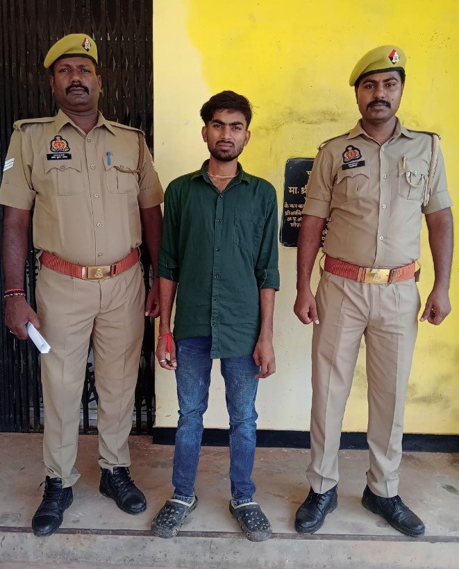 थाना राजगढ़ पुलिस द्वारा नाबालिग को बहला-फुसला के भगाने व दुष्कर्म के अभियोग से सम्बन्धित वांछित अभियुक्त गिरफ्तार थाना राजगढ़ पुलिस द्वारा नाबालिग को बहला-फुसला के भगाने व दुष्कर्म के अभियोग से सम्बन्धित वांछित अभियुक्त गिरफ्तार