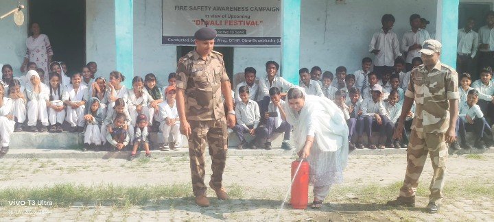 गैस, बिजली और ज्वलनशील पदार्थों से लगने वाली आग पर दिया गया प्रशिक्षण गैस, बिजली और ज्वलनशील पदार्थों से लगने वाली आग पर दिया गया प्रशिक्षण
