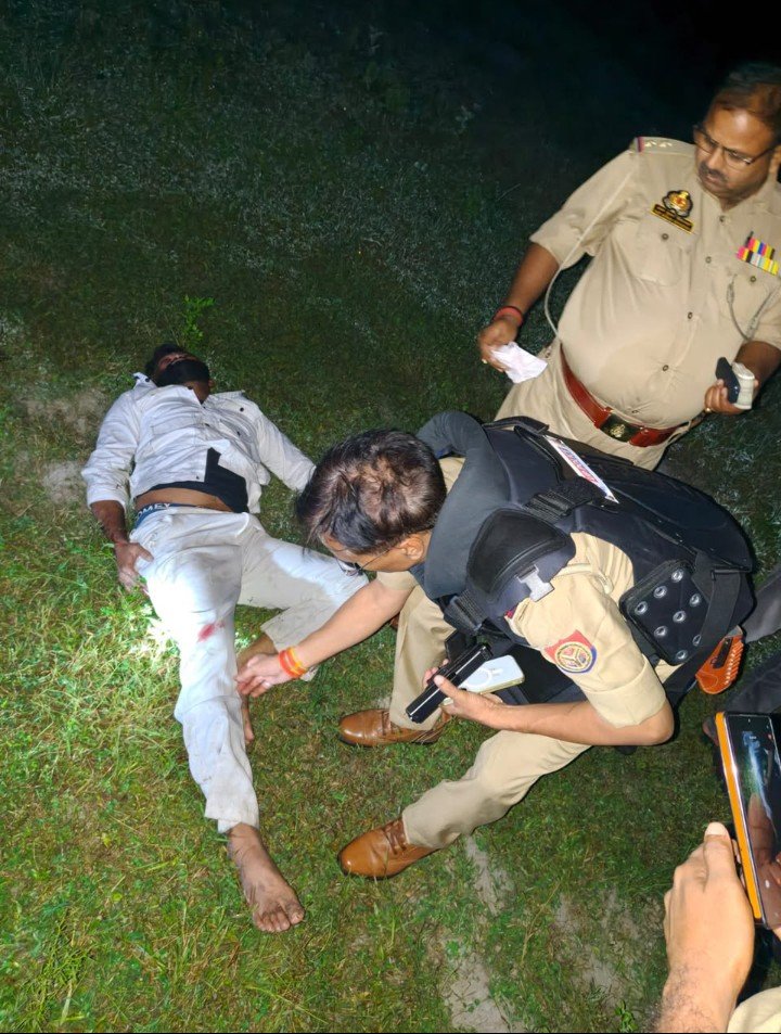 जयंत सिंगरौली में कंचन ज्वैलर्स की दुकान में हुई डकैती का पर्दाफाश जयंत सिंगरौली में कंचन ज्वैलर्स की दुकान में हुई डकैती का पर्दाफाश